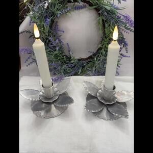 Two VTG Everlast Metal Hand Forged Aluminum Candle Holders Floral Lotus Design​